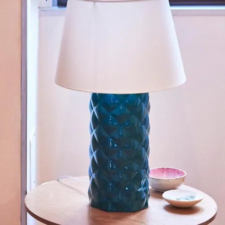 Idyllic With Amazing Courtyard, By Timecooler Appartamento