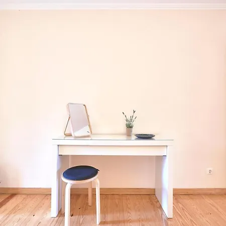 Appartamento Idyllic With Amazing Courtyard, By Timecooler Lisbona