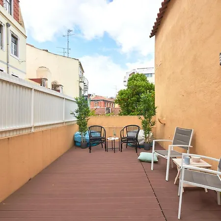 Apartman Idyllic With Amazing Courtyard, By Timecooler *