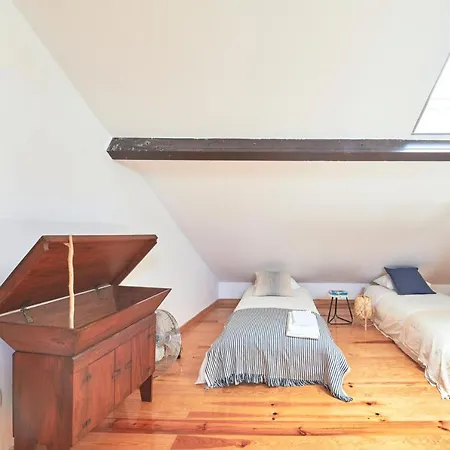 公寓 Idyllic With Amazing Courtyard, By Timecooler