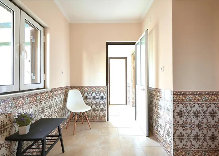 Idyllic With Amazing Courtyard, By Timecooler Διαμέρισμα *