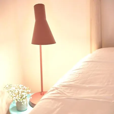 Idyllic With Amazing Courtyard, By Timecooler דירה