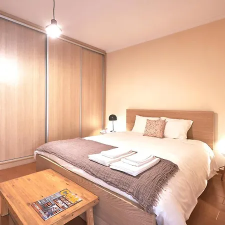 Idyllic With Amazing Courtyard, By Timecooler דירה