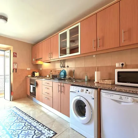 Idyllic With Amazing Courtyard, By Timecooler דירה