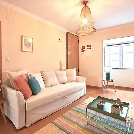 Appartement Idyllic With Amazing Courtyard, By Timecooler Lissabon